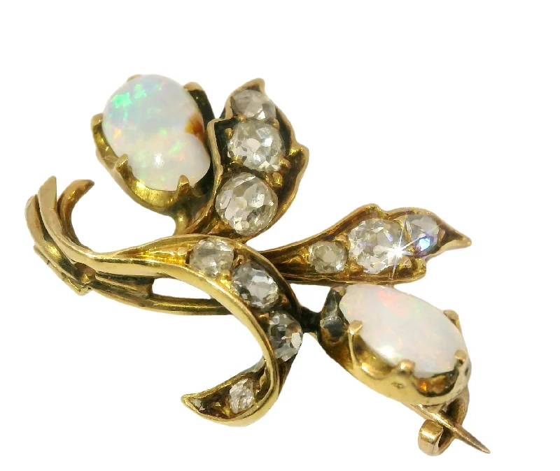 Beautiful Antique 14K Yellow Gold Opal Rose Cut Diamond Pendant Brooch Pin