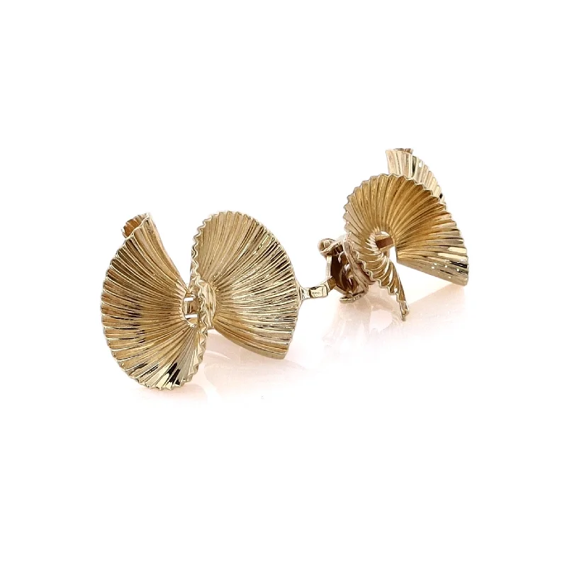 Estate 14 Karat Yellow Gold Ribbed Fan Design Clip On Earrings