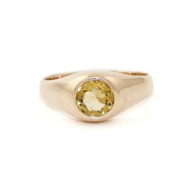 10k Gold x Round Brilliant-Cut Citrine Signet