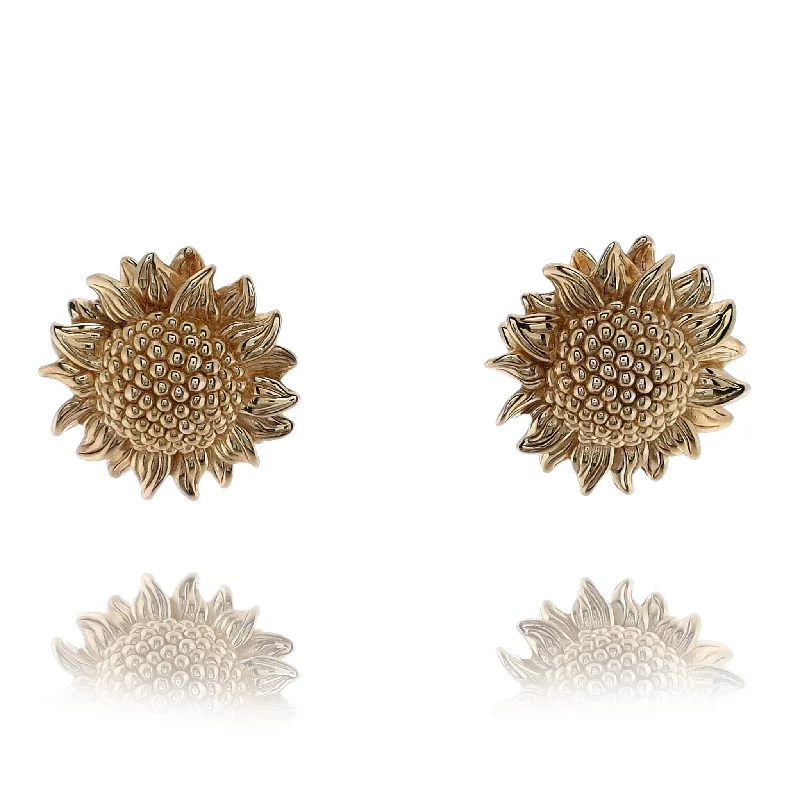 Estate 14 karat Yellow Gold Large Detail Sunflower Earrings