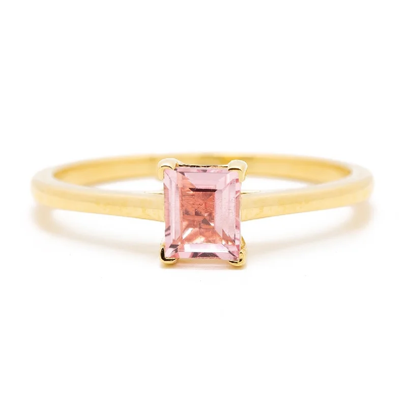 Princess-Cut Morganite Engagement Ring