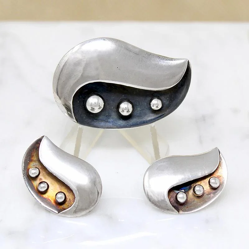 Adorable Pods Sterling Silver Brooch & Earring Set