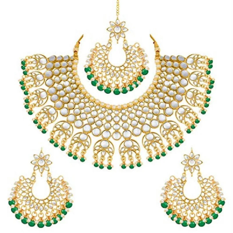 Etnico 18K Gold Plated Traditional Handcrafted Faux Kundan & Pearl Studded Bridal Choker Necklace Jewellery Set with Earrings & Maang Tikka (K7077G)