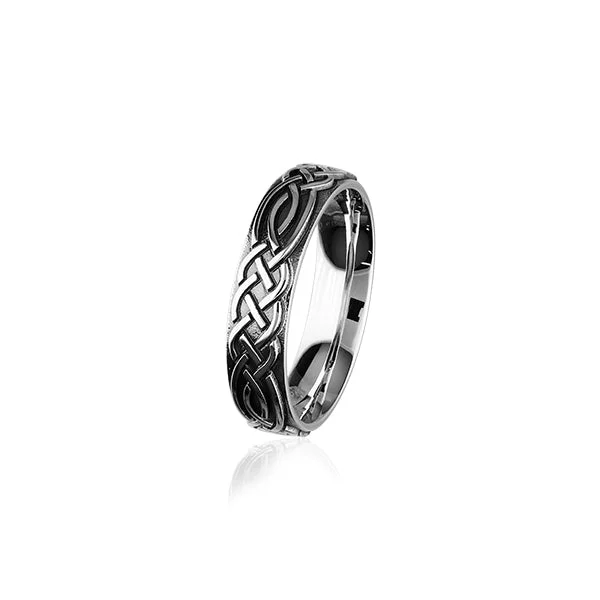 Celtic Silver Ring R404