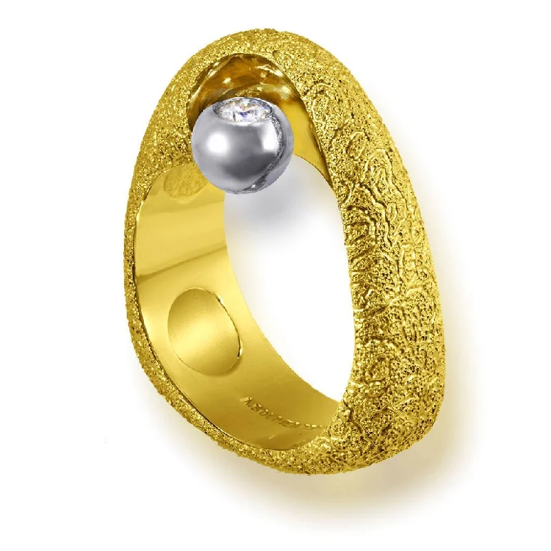 Yellow Gold Modern Art Ring with Diamond