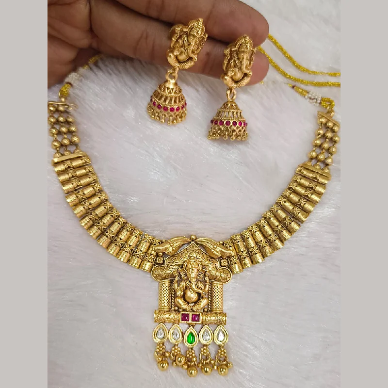 Pari Art Jewellery Forming Necklace Set