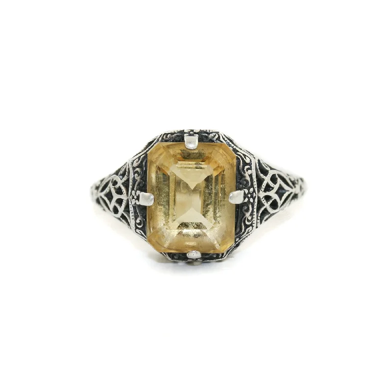 Classic 1970's Silver x Citrine Filigree Ring