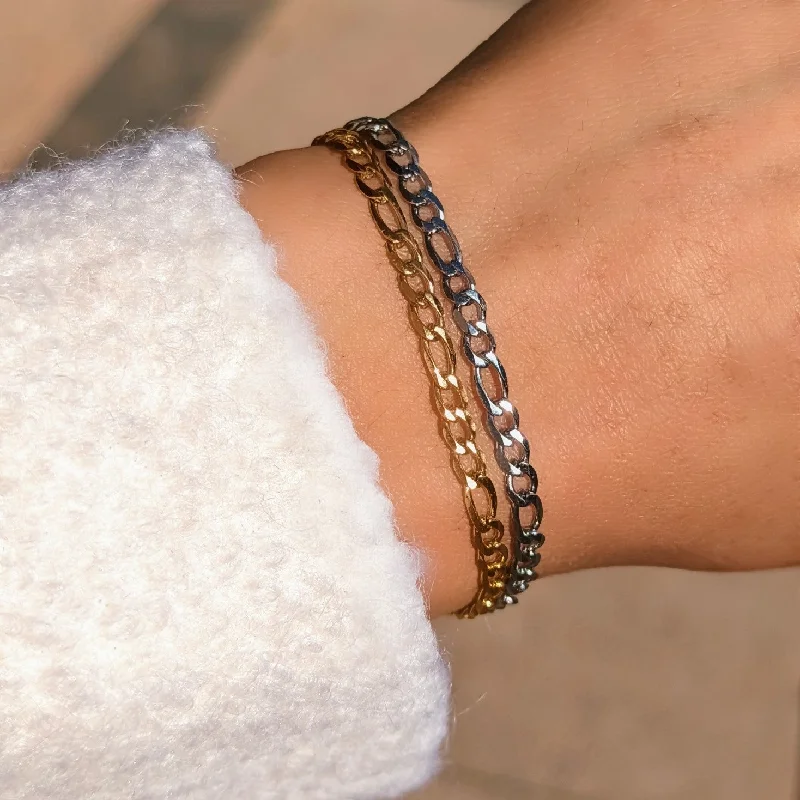 Dainty Figaro Bracelet