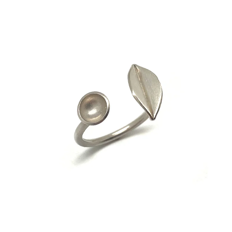 Leaf Drop Ring